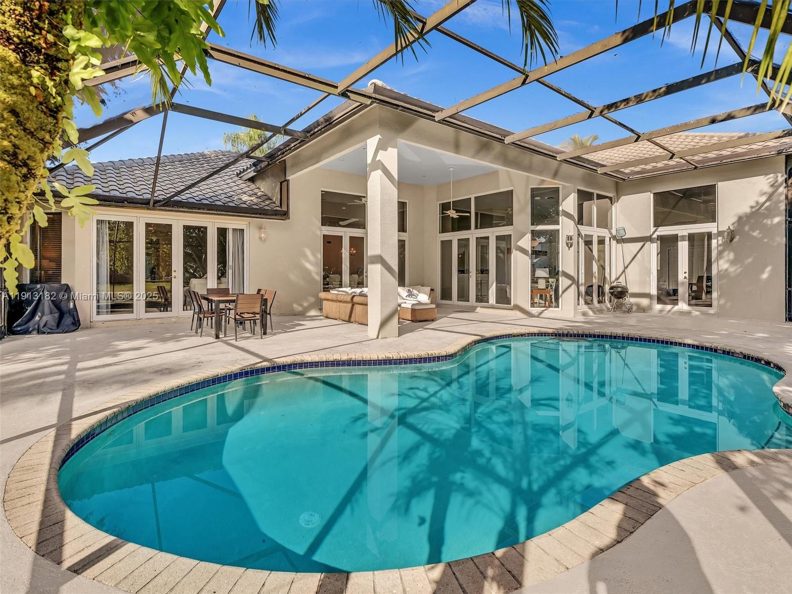 MEADOWOOD - Residential