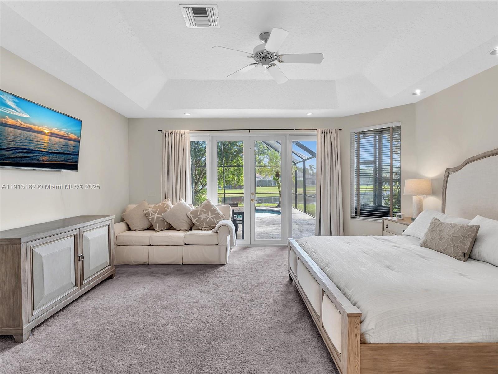 MEADOWOOD - Residential