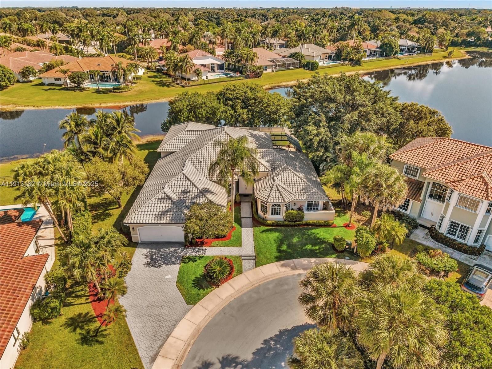 MEADOWOOD - Residential