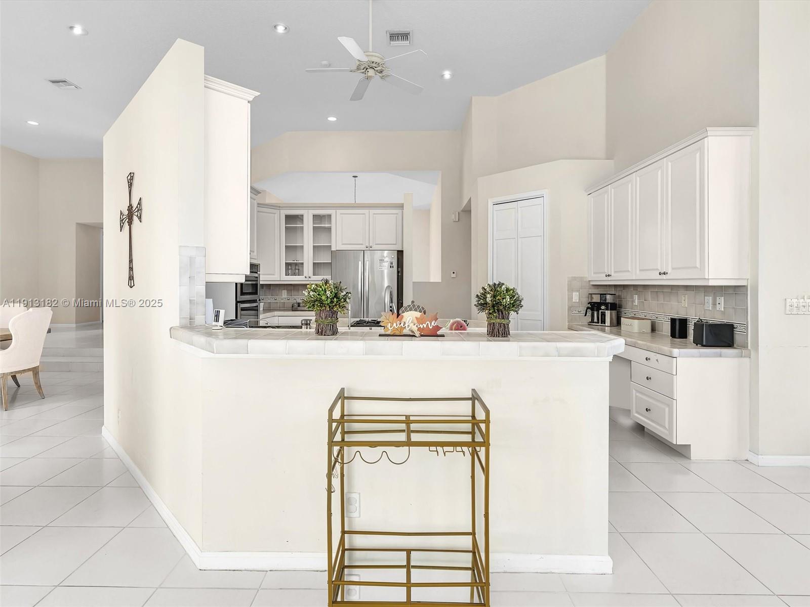 MEADOWOOD - Residential