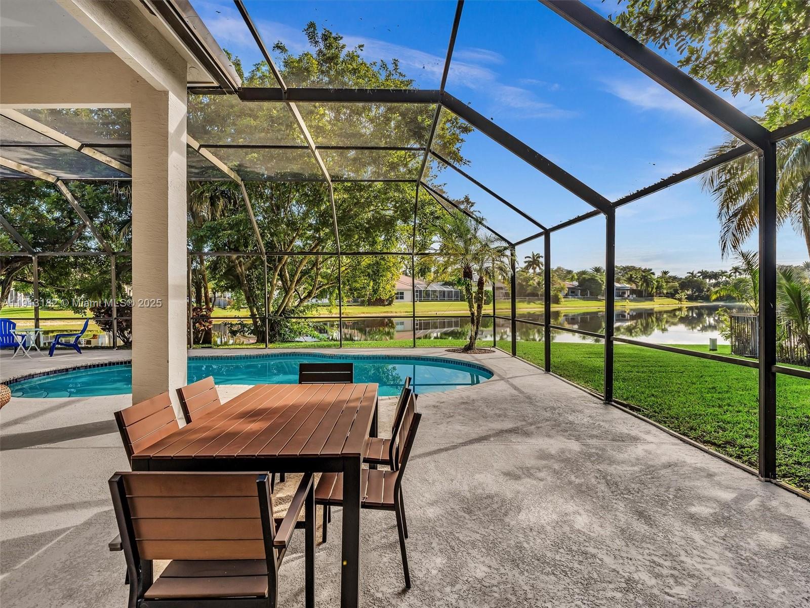 MEADOWOOD - Residential