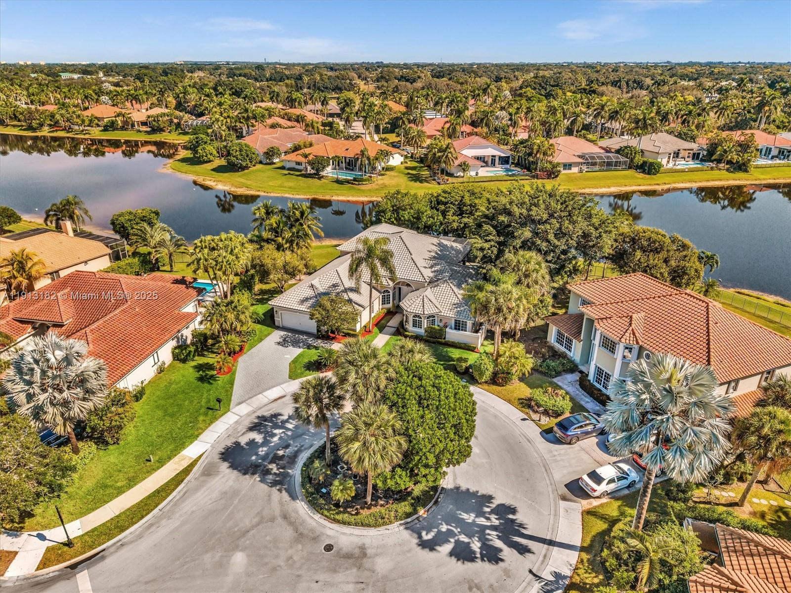 MEADOWOOD - Residential