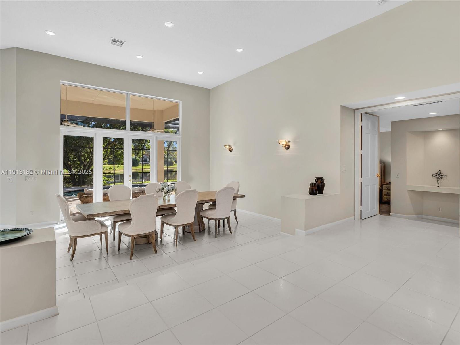 MEADOWOOD - Residential