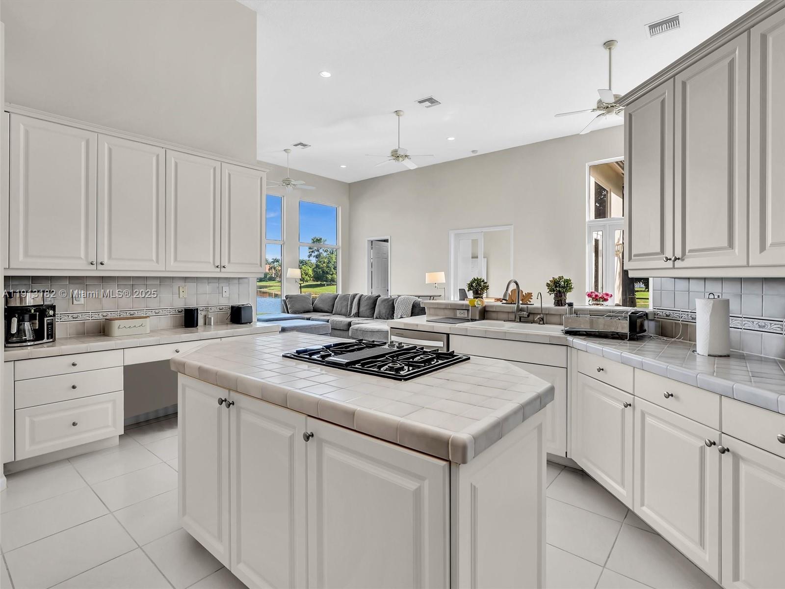 MEADOWOOD - Residential