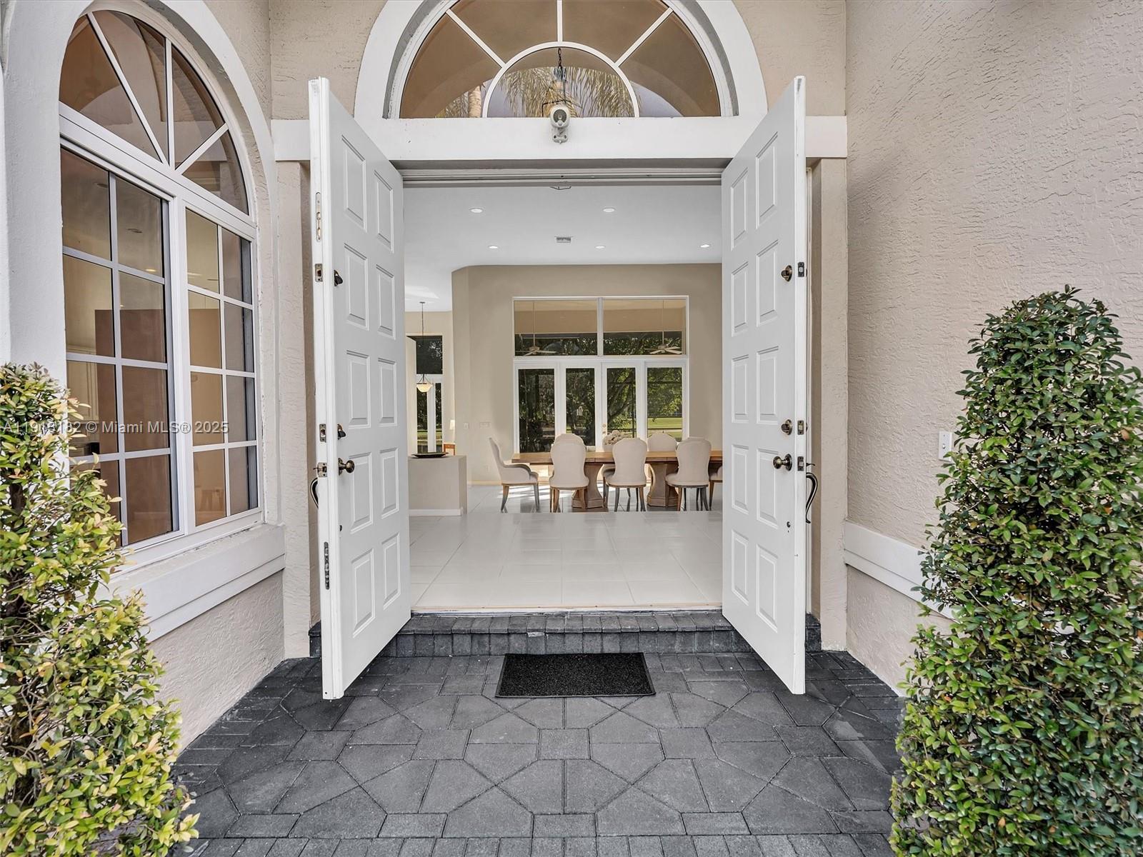 MEADOWOOD - Residential