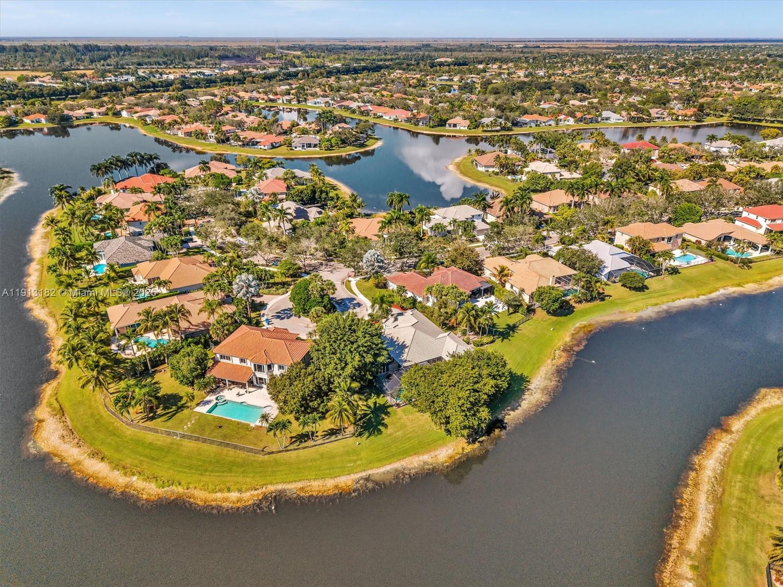 MEADOWOOD - Residential