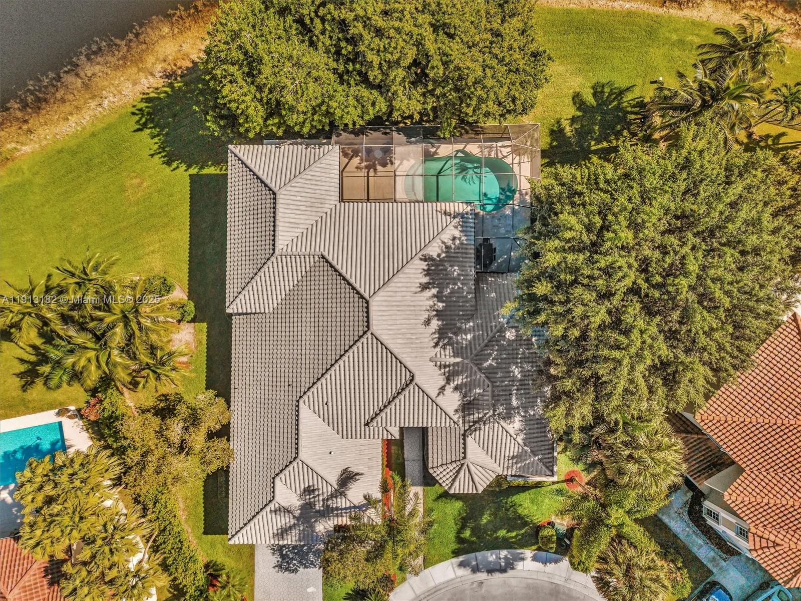 MEADOWOOD - Residential