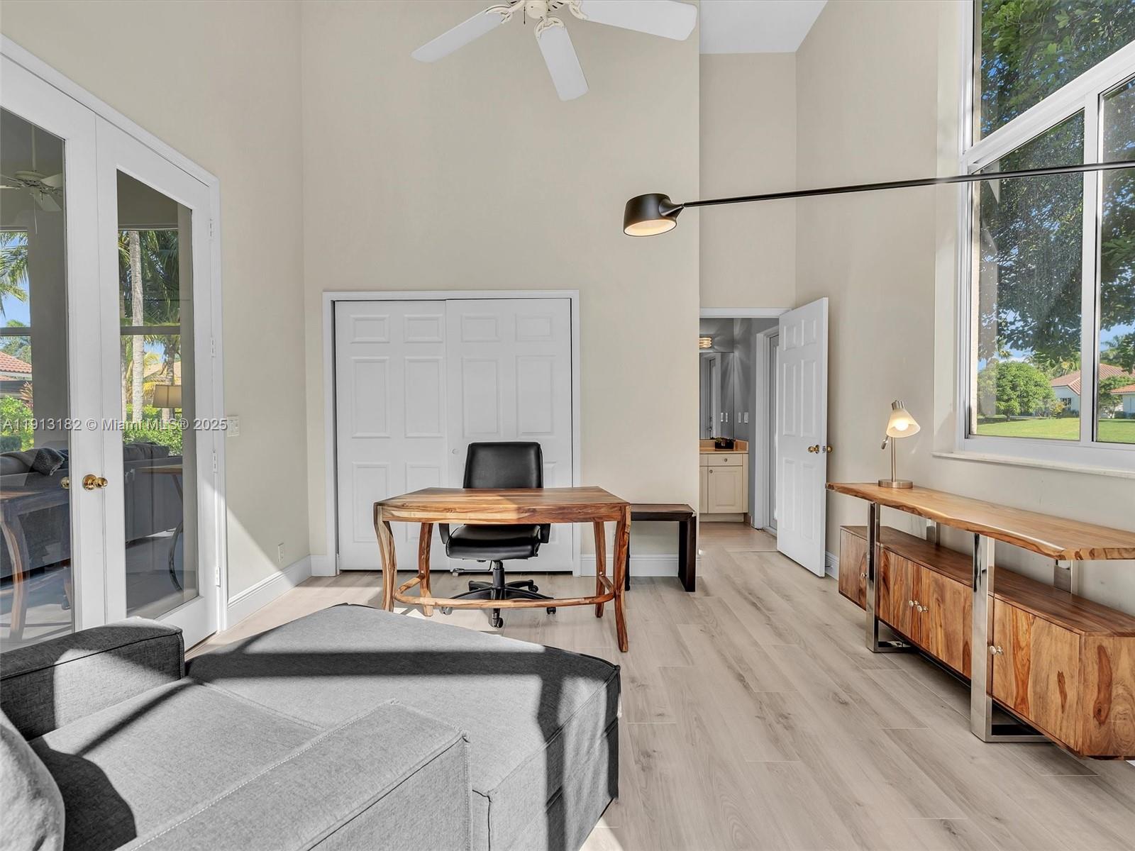 MEADOWOOD - Residential