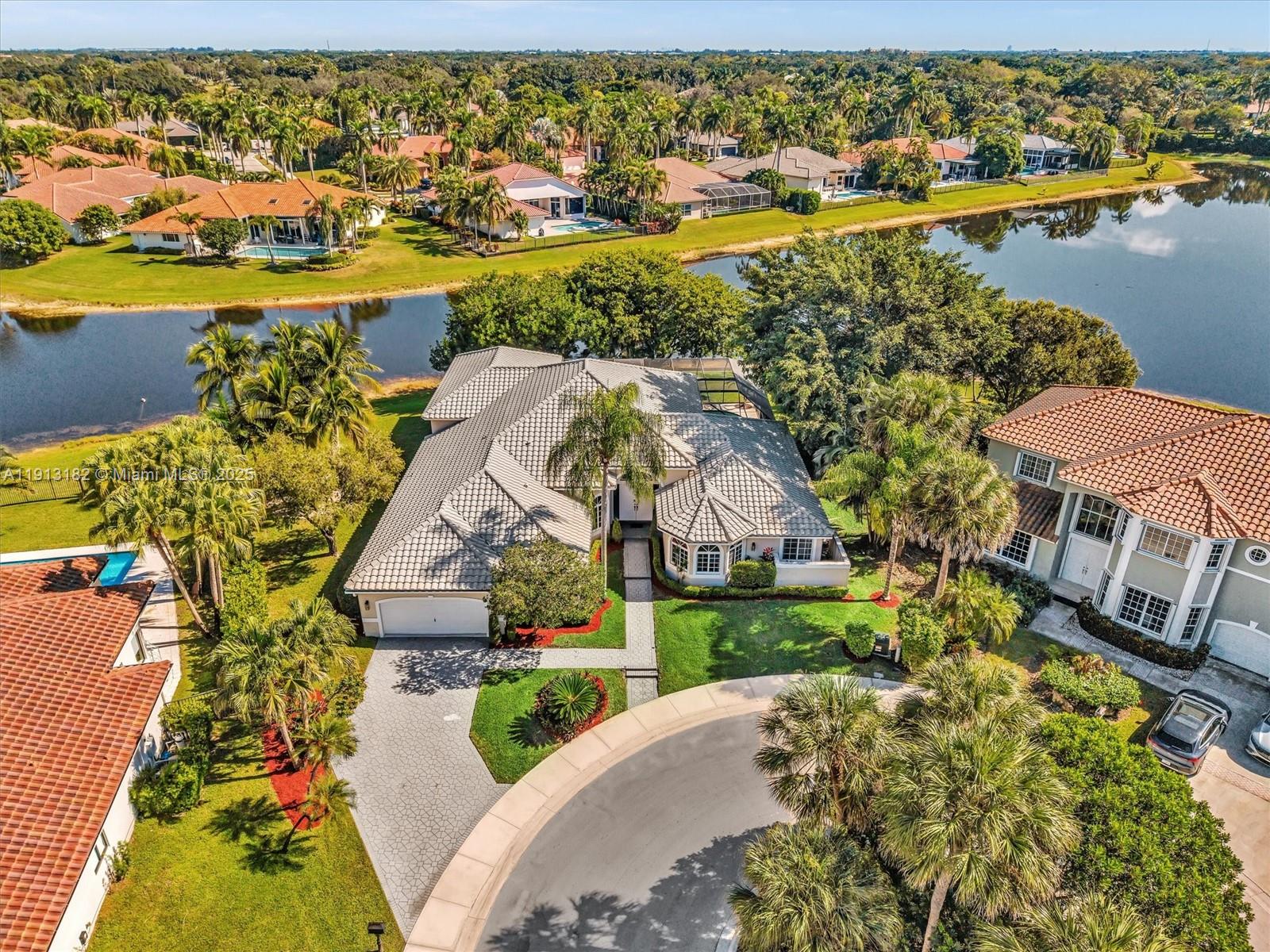 MEADOWOOD - Residential