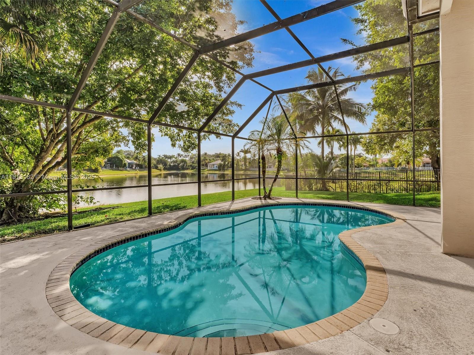 MEADOWOOD - Residential