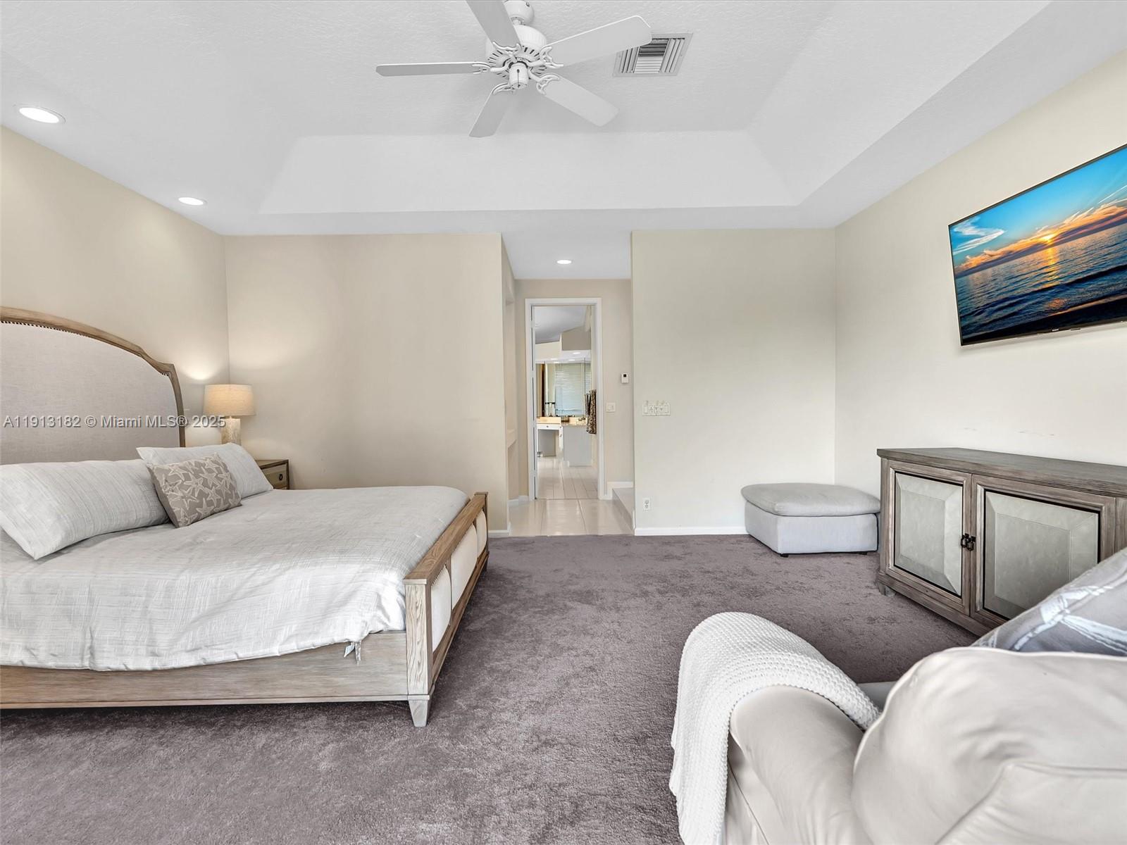 MEADOWOOD - Residential