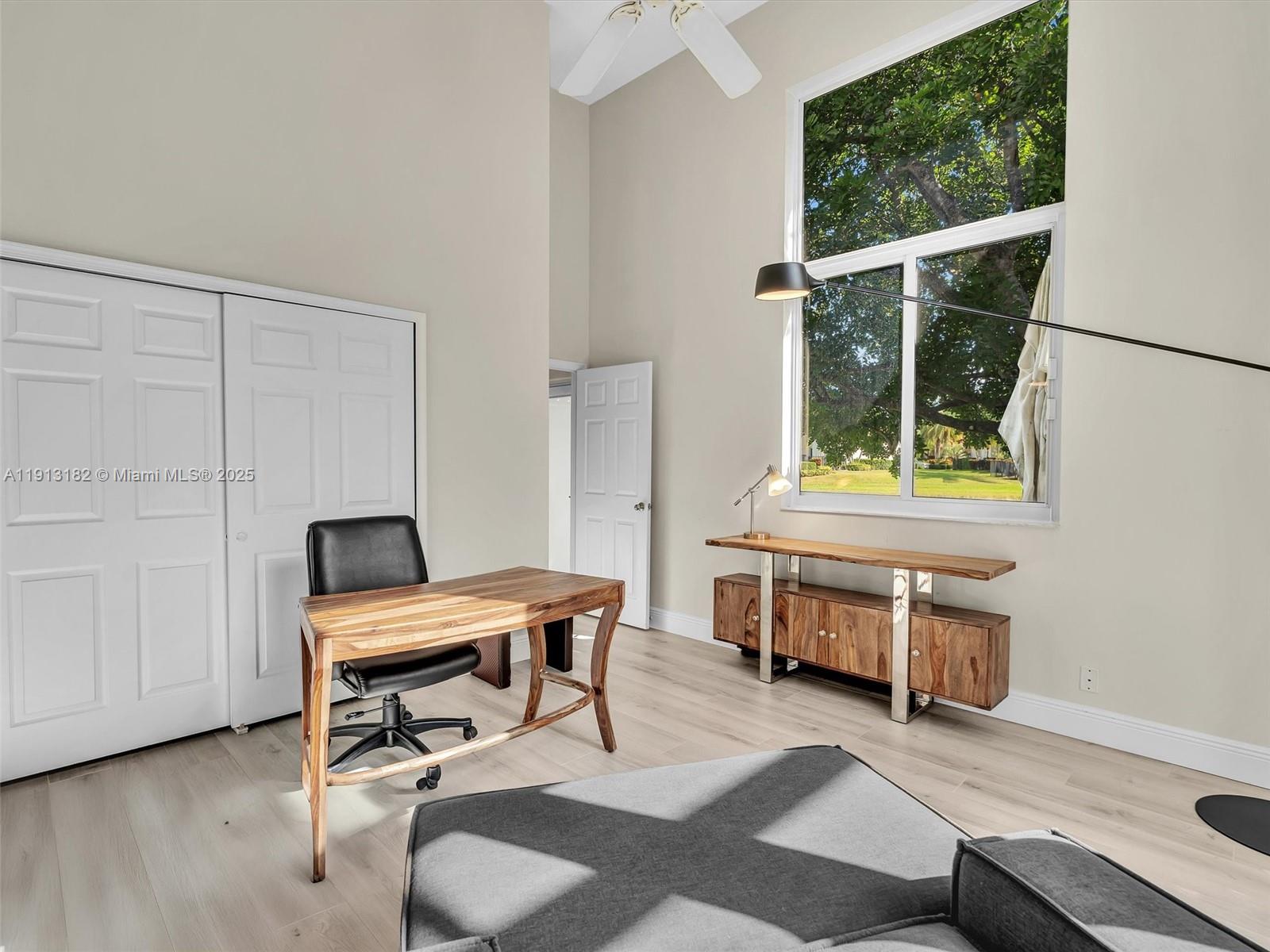 MEADOWOOD - Residential