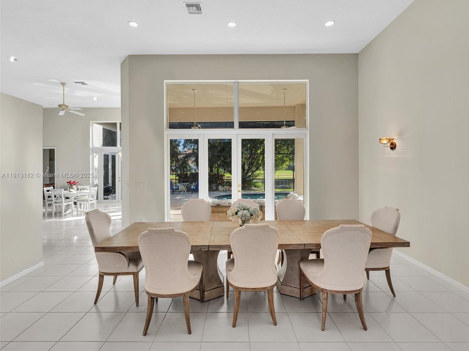 MEADOWOOD - Residential