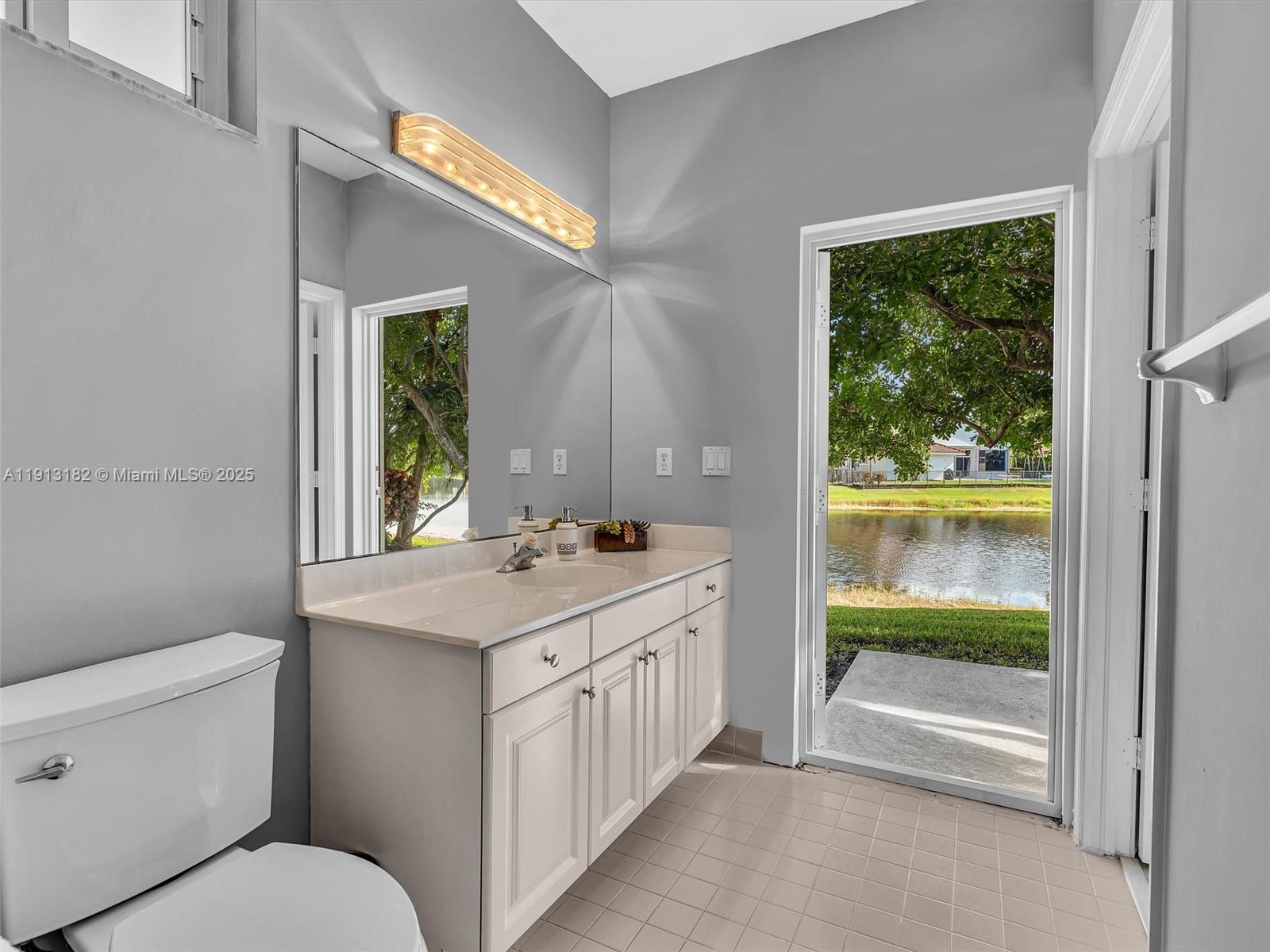 MEADOWOOD - Residential