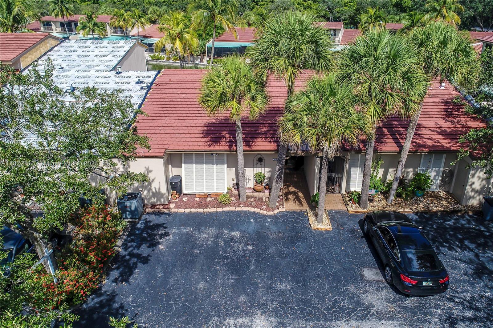 MIAMI LAKES - LAKE SANDRA - Residential Lease