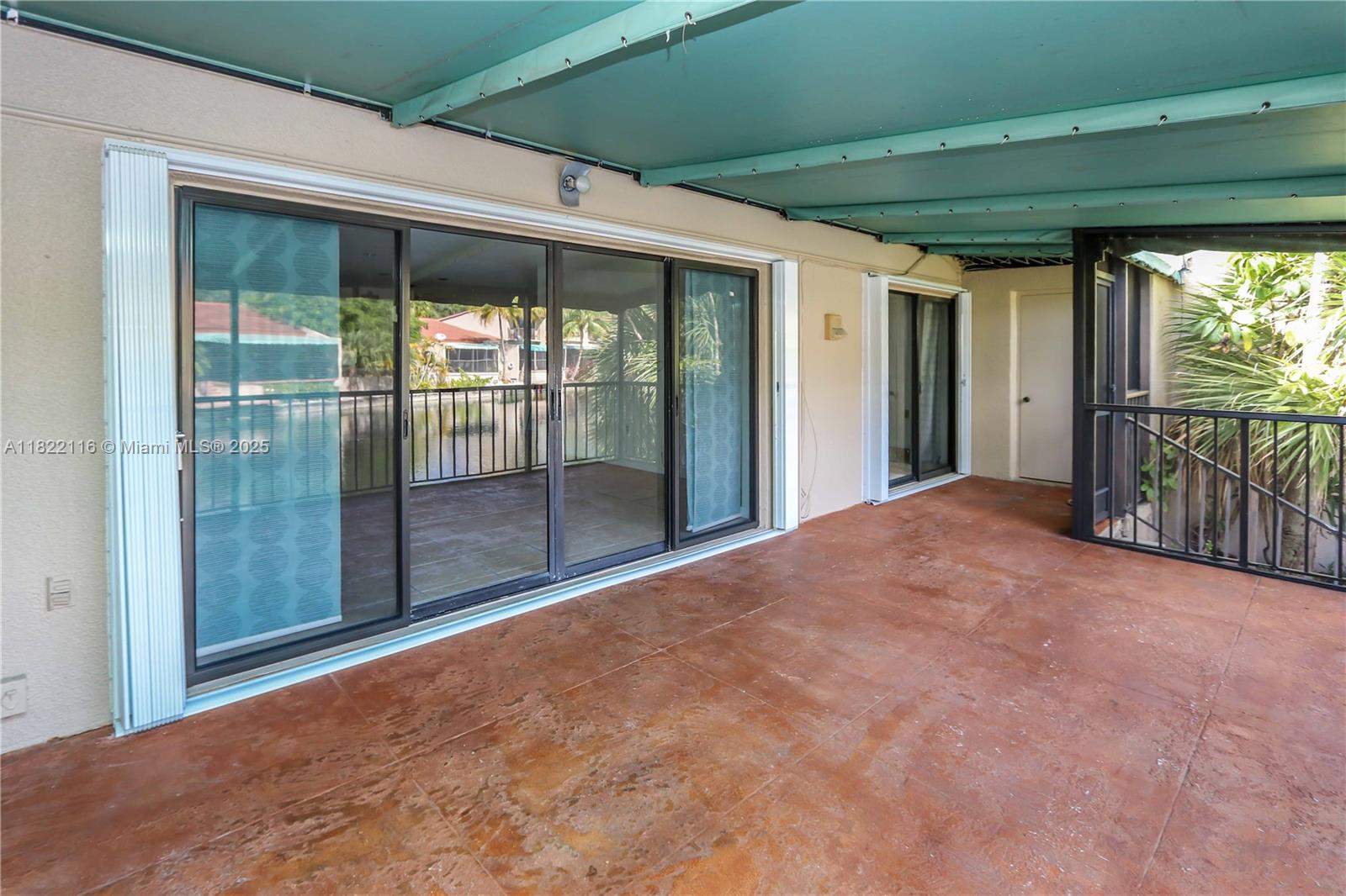 MIAMI LAKES - LAKE SANDRA - Residential Lease