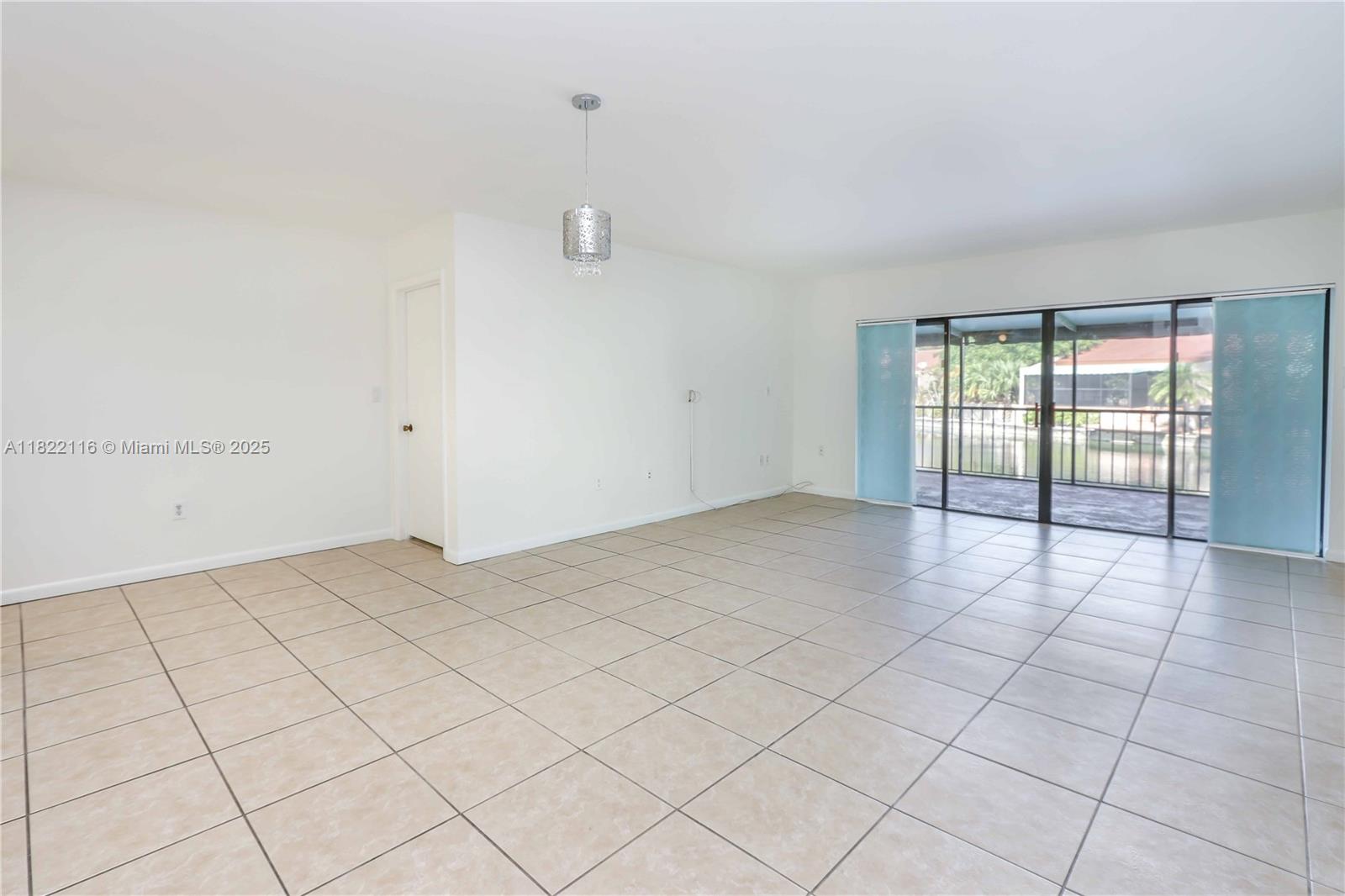 MIAMI LAKES - LAKE SANDRA - Residential Lease