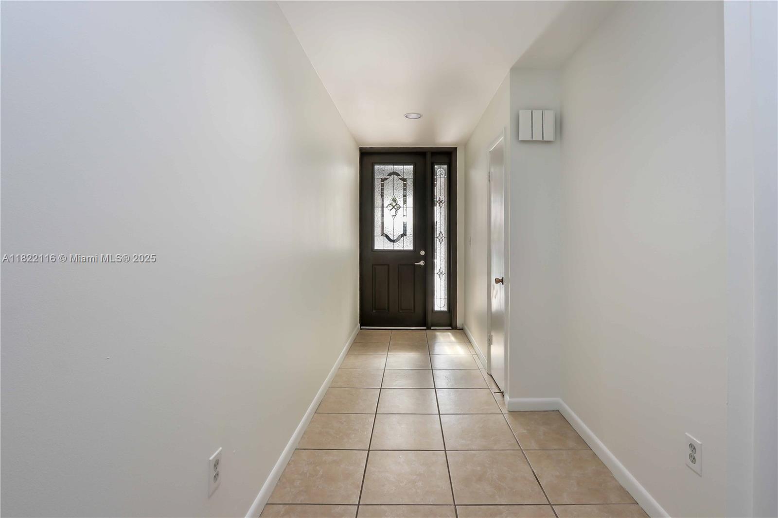 MIAMI LAKES - LAKE SANDRA - Residential Lease