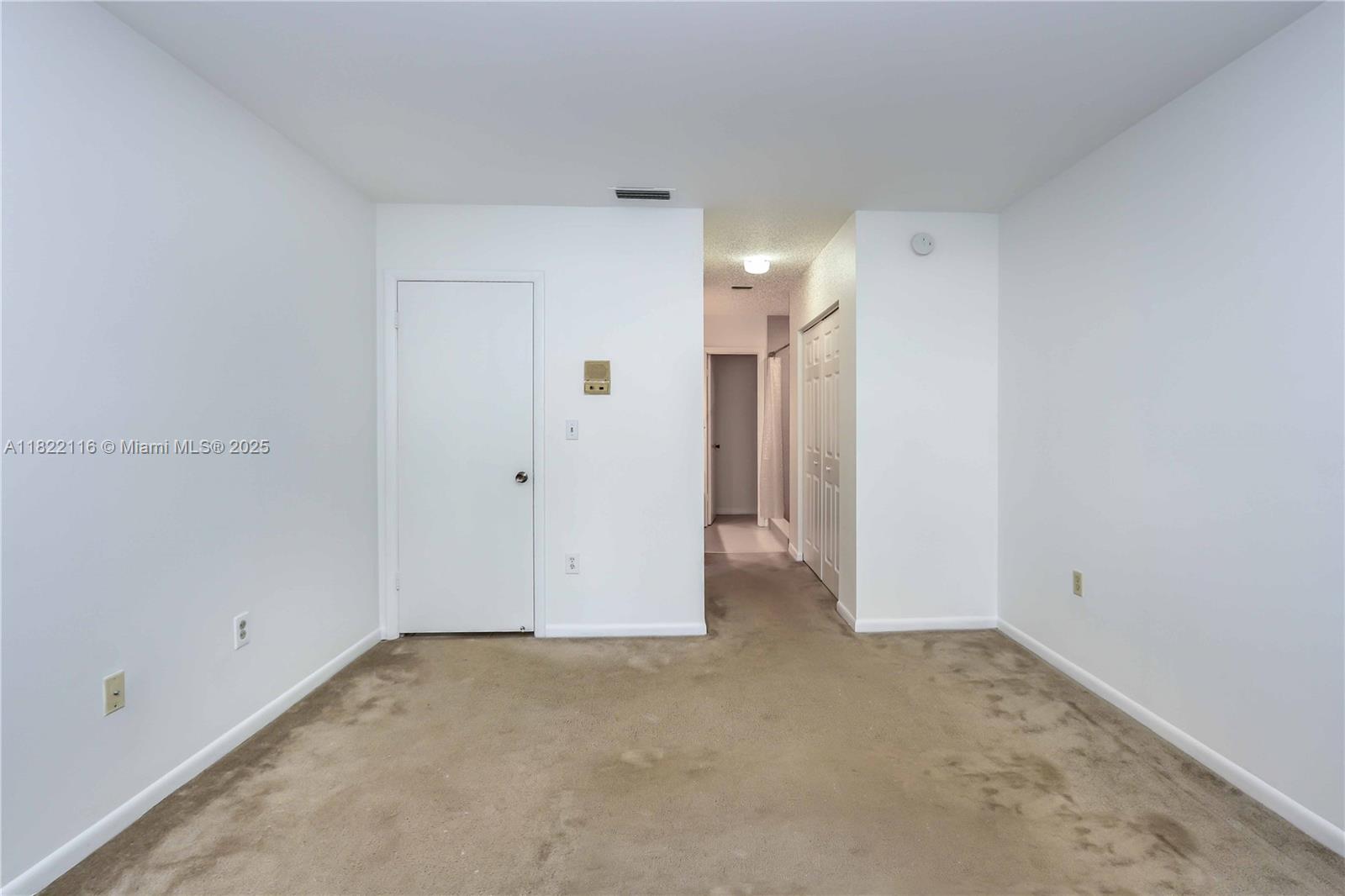 MIAMI LAKES - LAKE SANDRA - Residential Lease