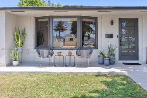 19825 SW 88th Ct Cutler Bay FL 33157