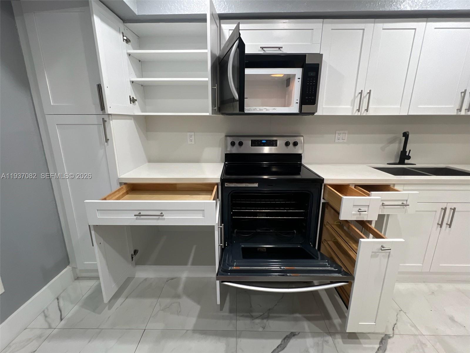 TOWERS OF WESTLAND CONDO - Residential