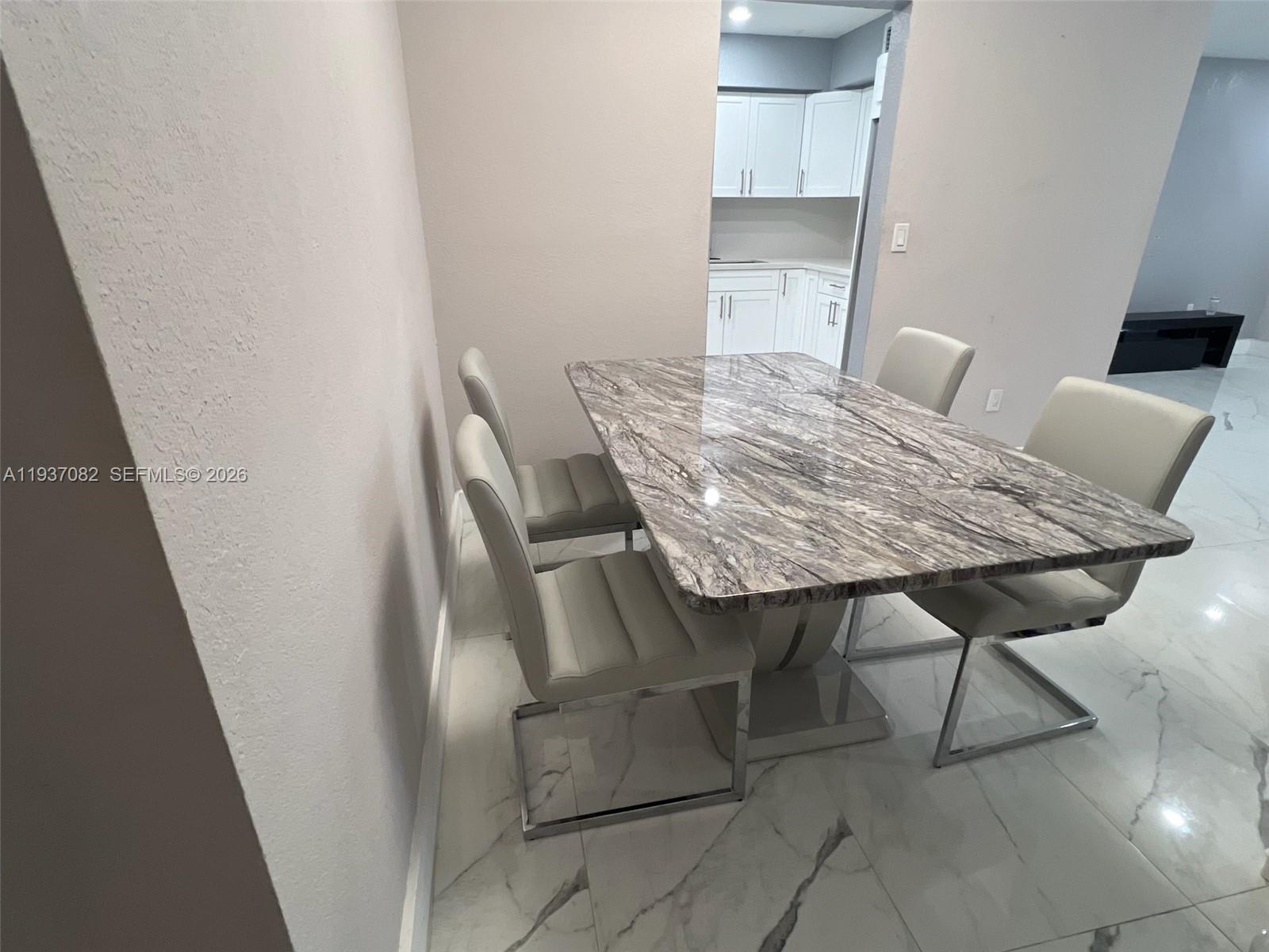 TOWERS OF WESTLAND CONDO - Residential