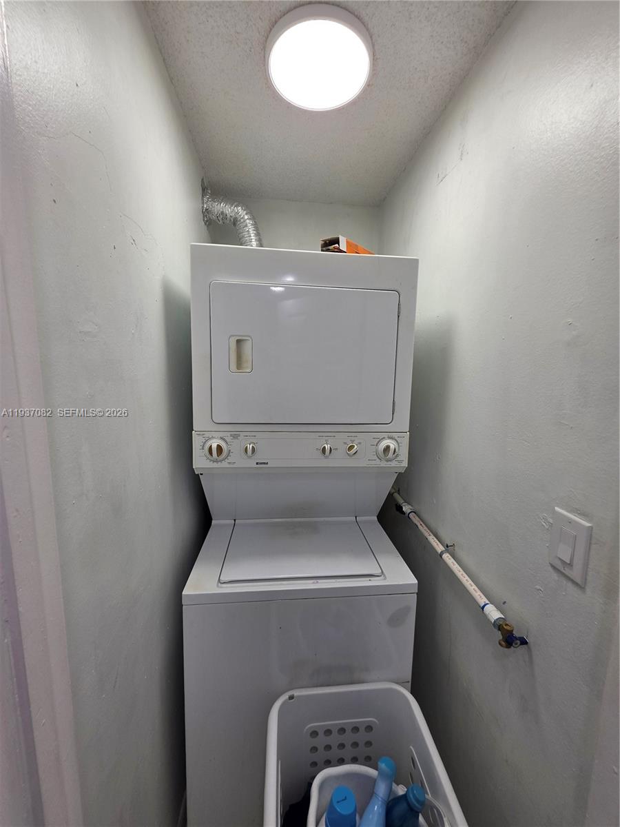 TOWERS OF WESTLAND CONDO - Residential