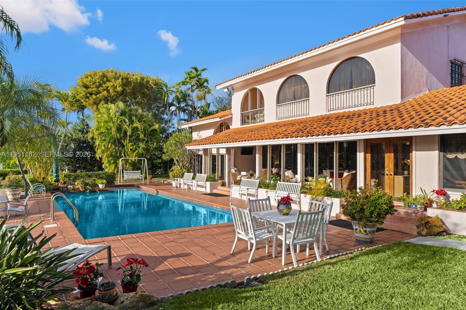 CORAL GABLES RIVIERA SEC - Residential