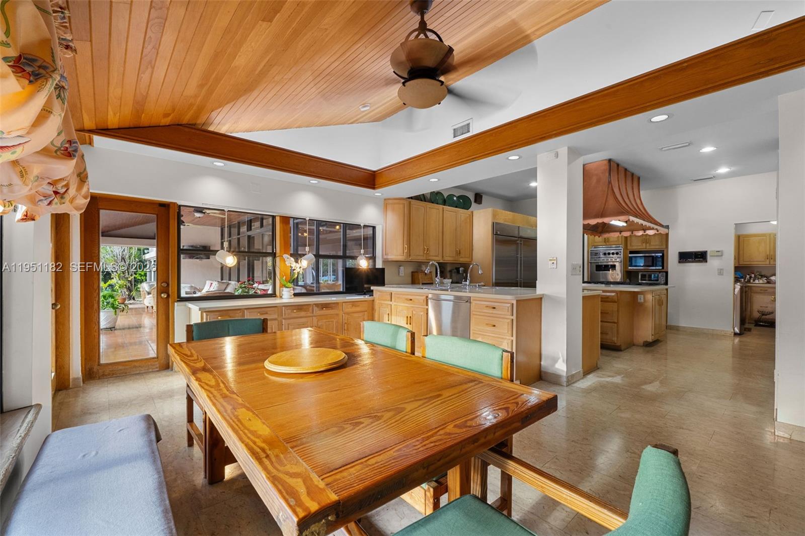 CORAL GABLES RIVIERA SEC - Residential