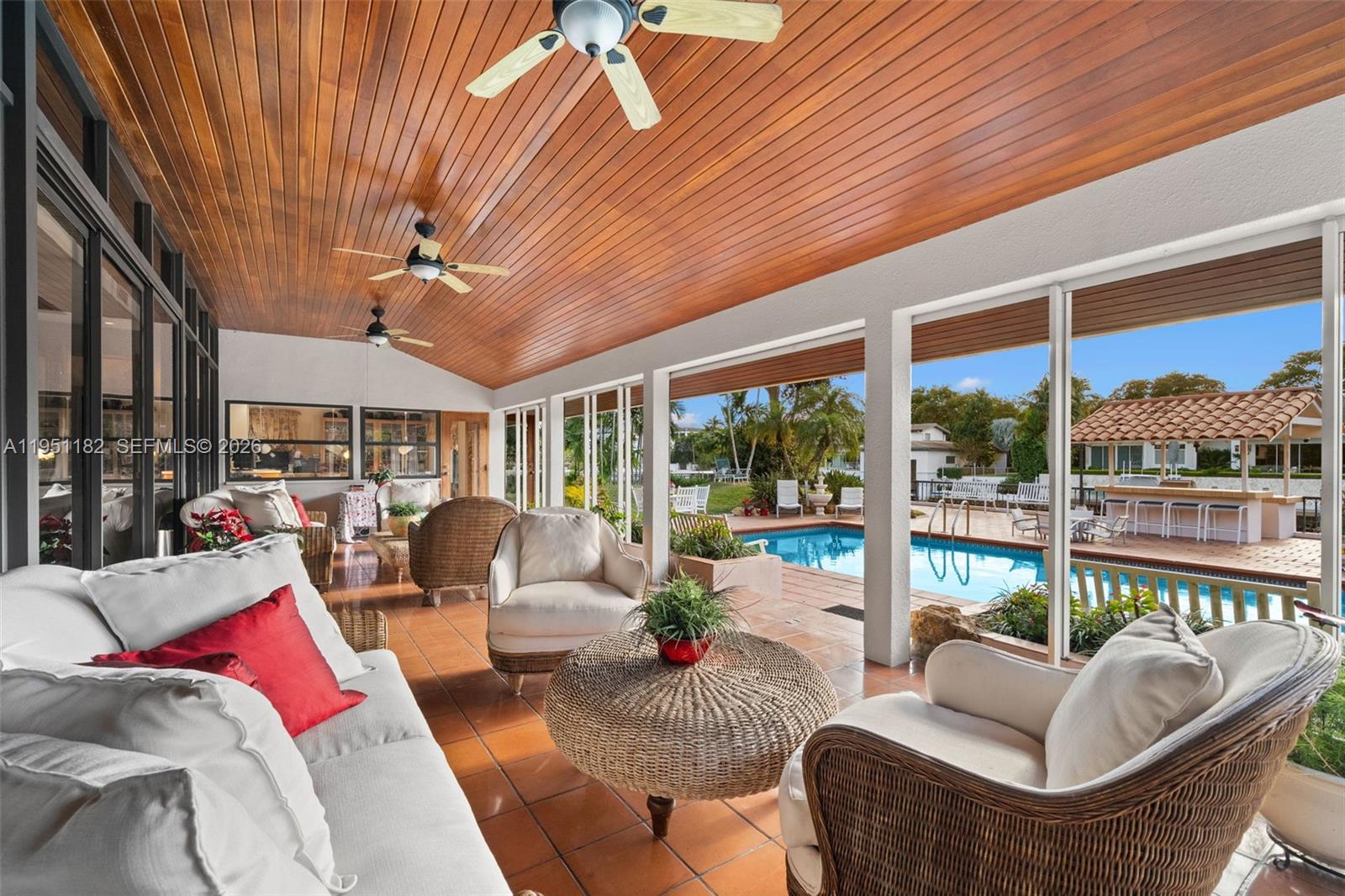 CORAL GABLES RIVIERA SEC - Residential