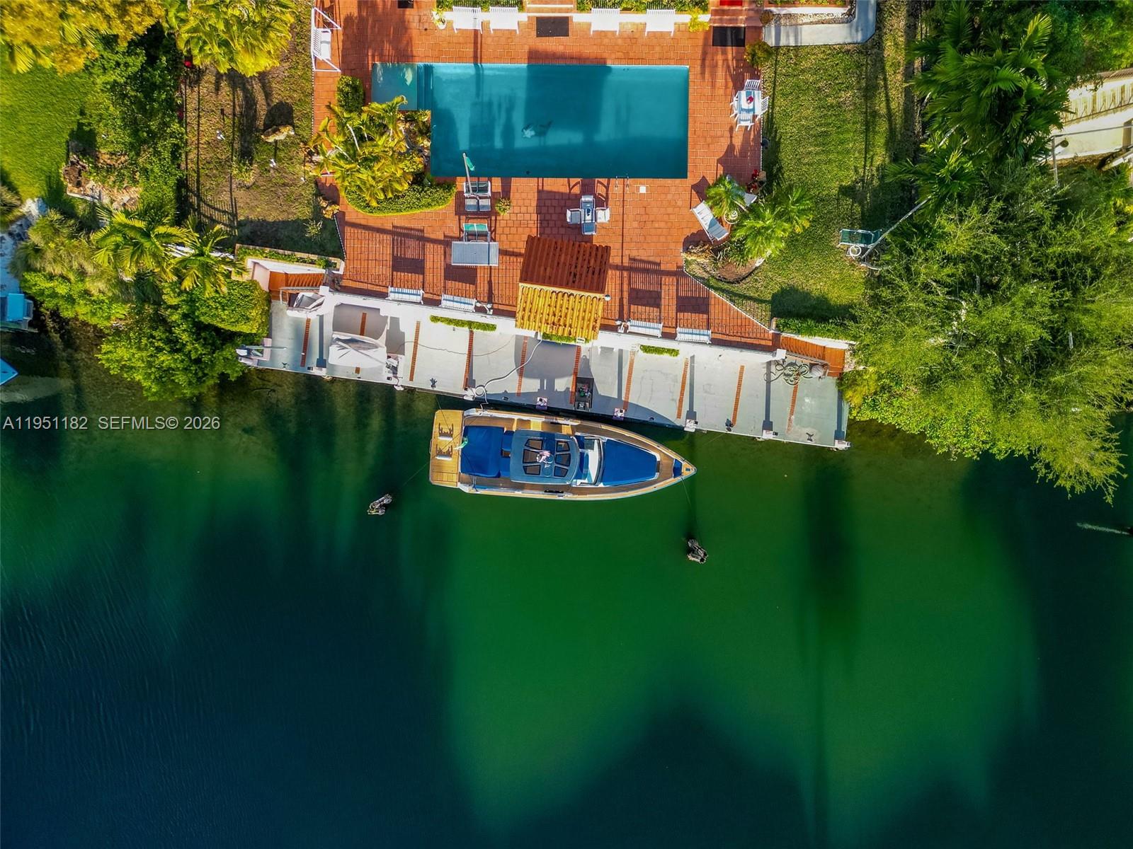 CORAL GABLES RIVIERA SEC - Residential