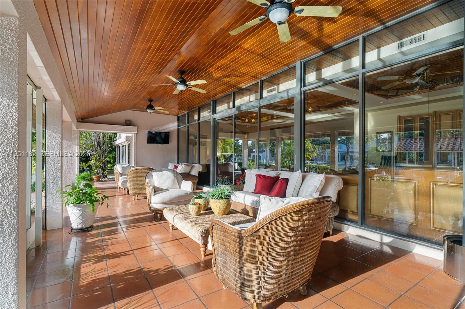 CORAL GABLES RIVIERA SEC - Residential