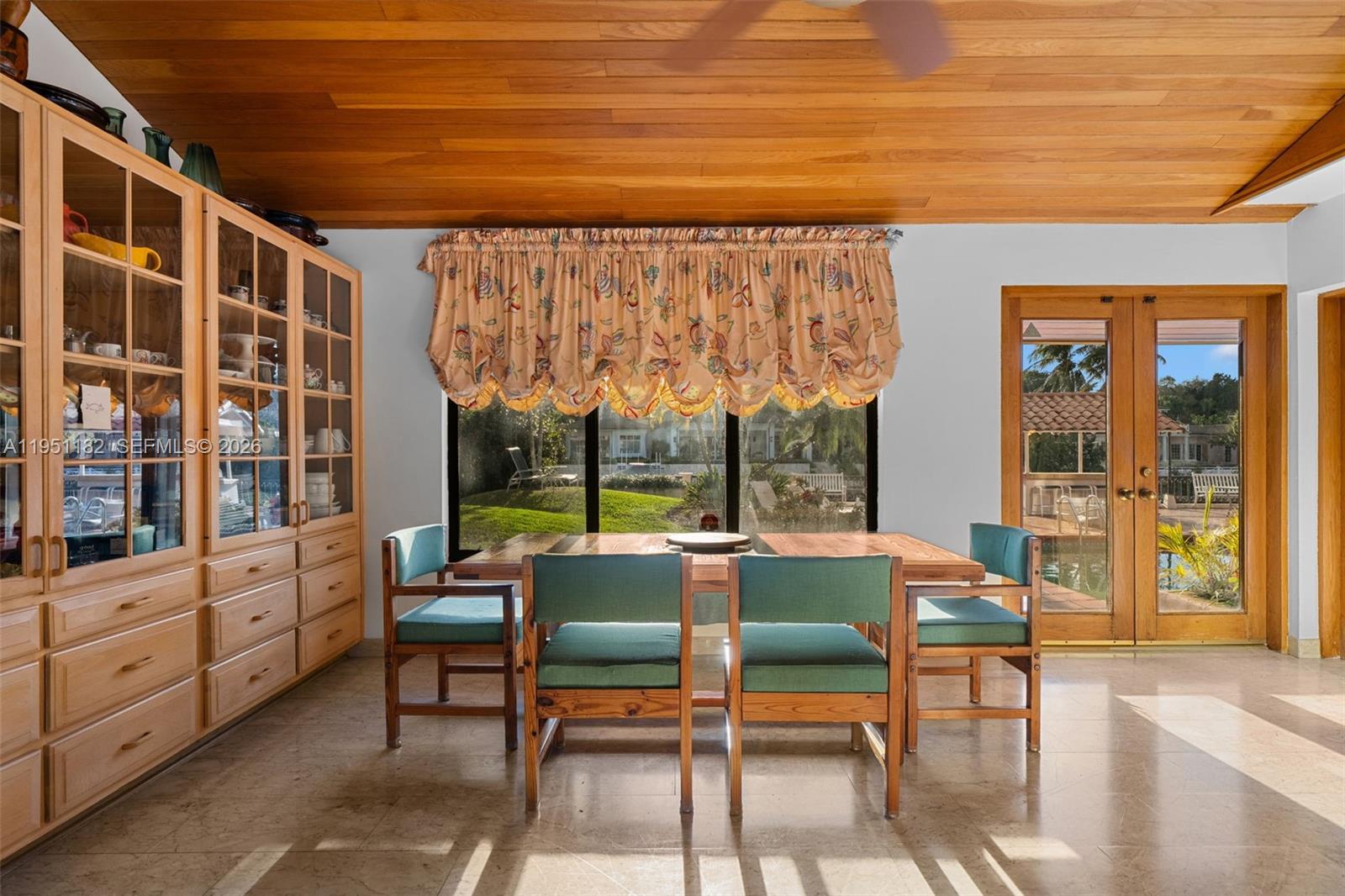 CORAL GABLES RIVIERA SEC - Residential