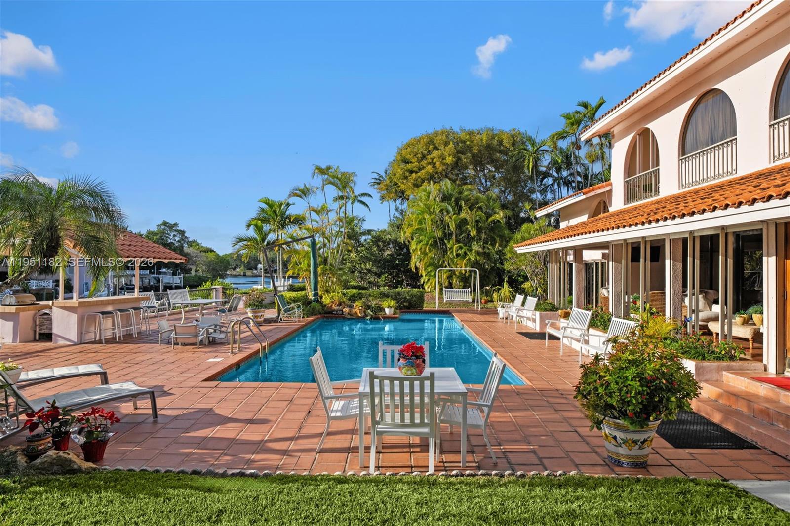 CORAL GABLES RIVIERA SEC - Residential