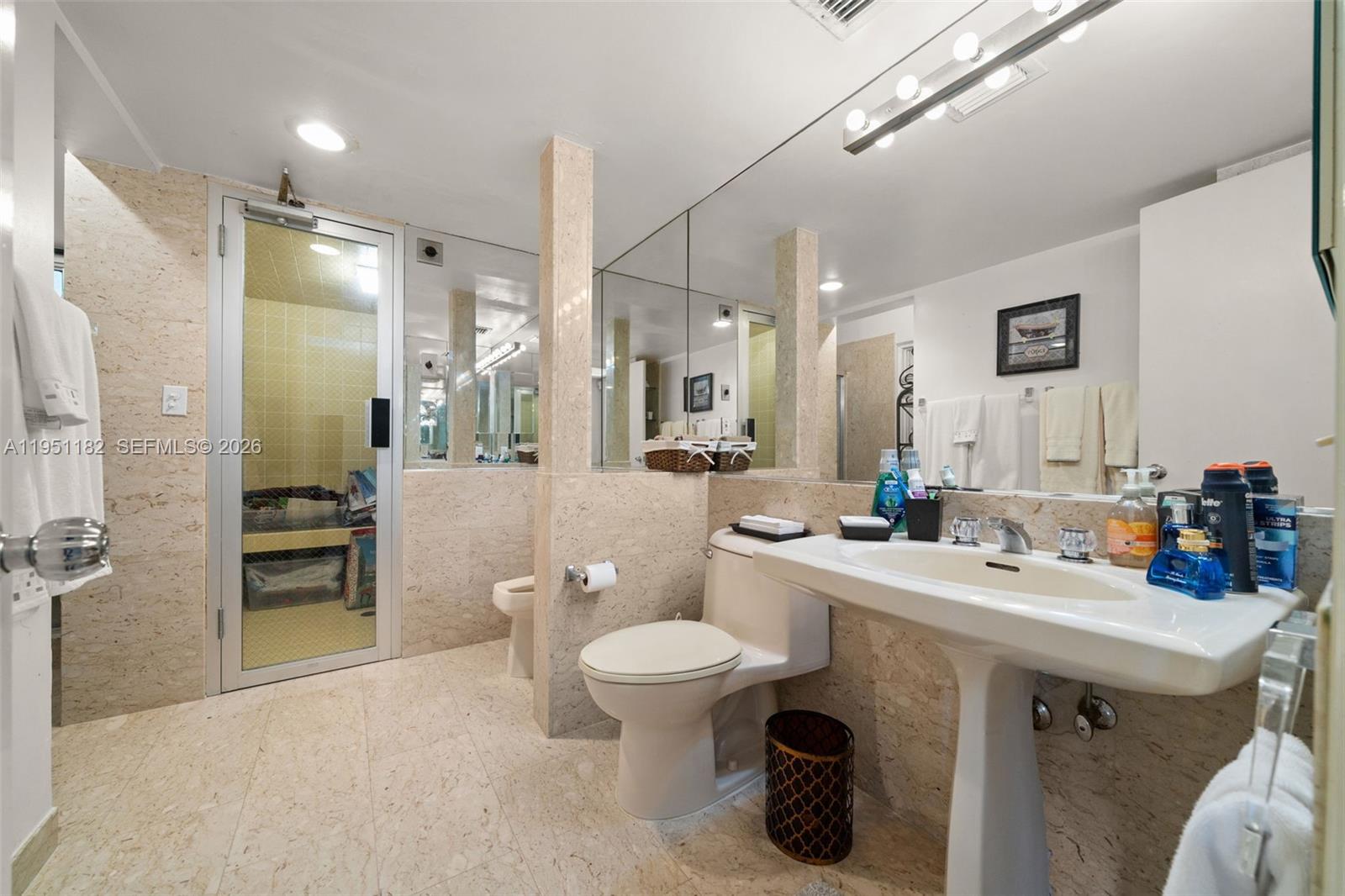 CORAL GABLES RIVIERA SEC - Residential