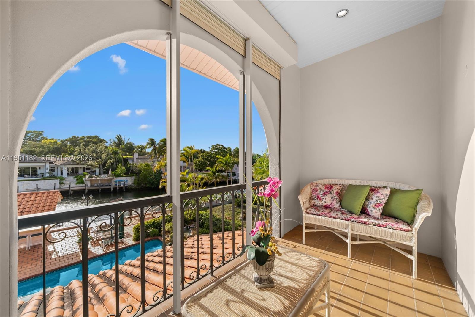 CORAL GABLES RIVIERA SEC - Residential