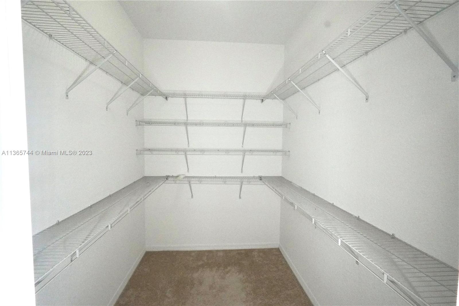 SORRENTO TOWNHOMES - Residential Lease