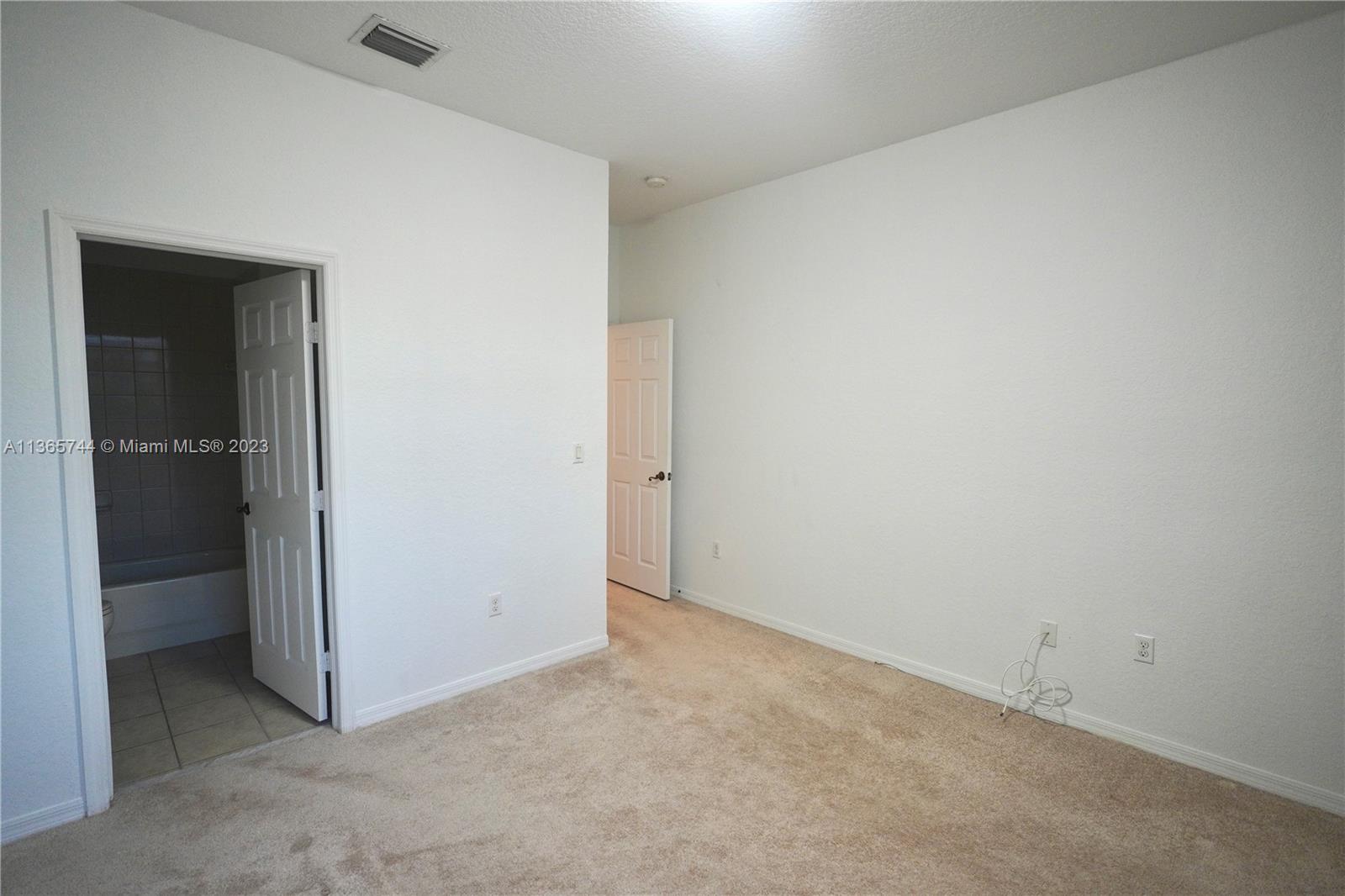 SORRENTO TOWNHOMES - Residential Lease