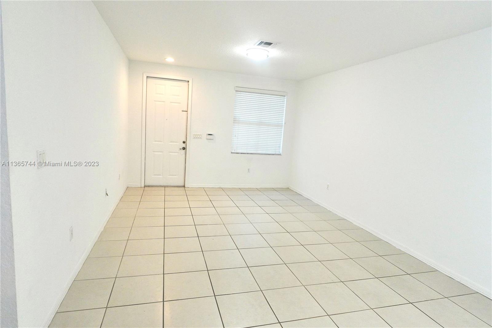 SORRENTO TOWNHOMES - Residential Lease