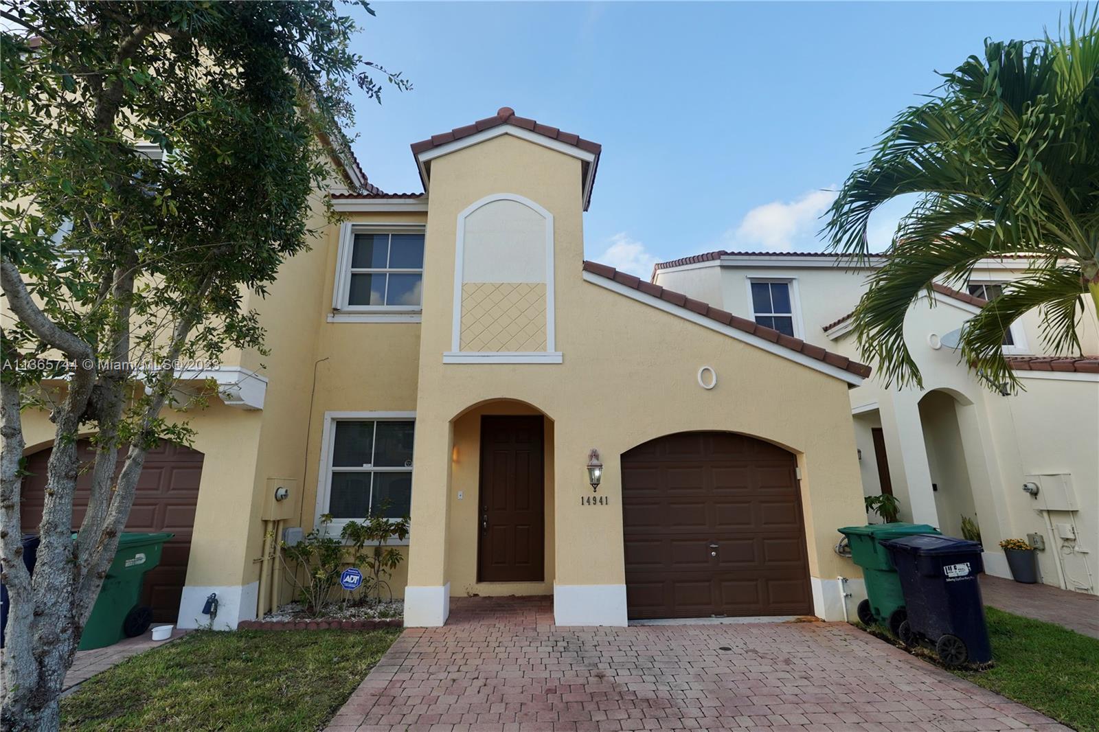 SORRENTO TOWNHOMES - Residential Lease