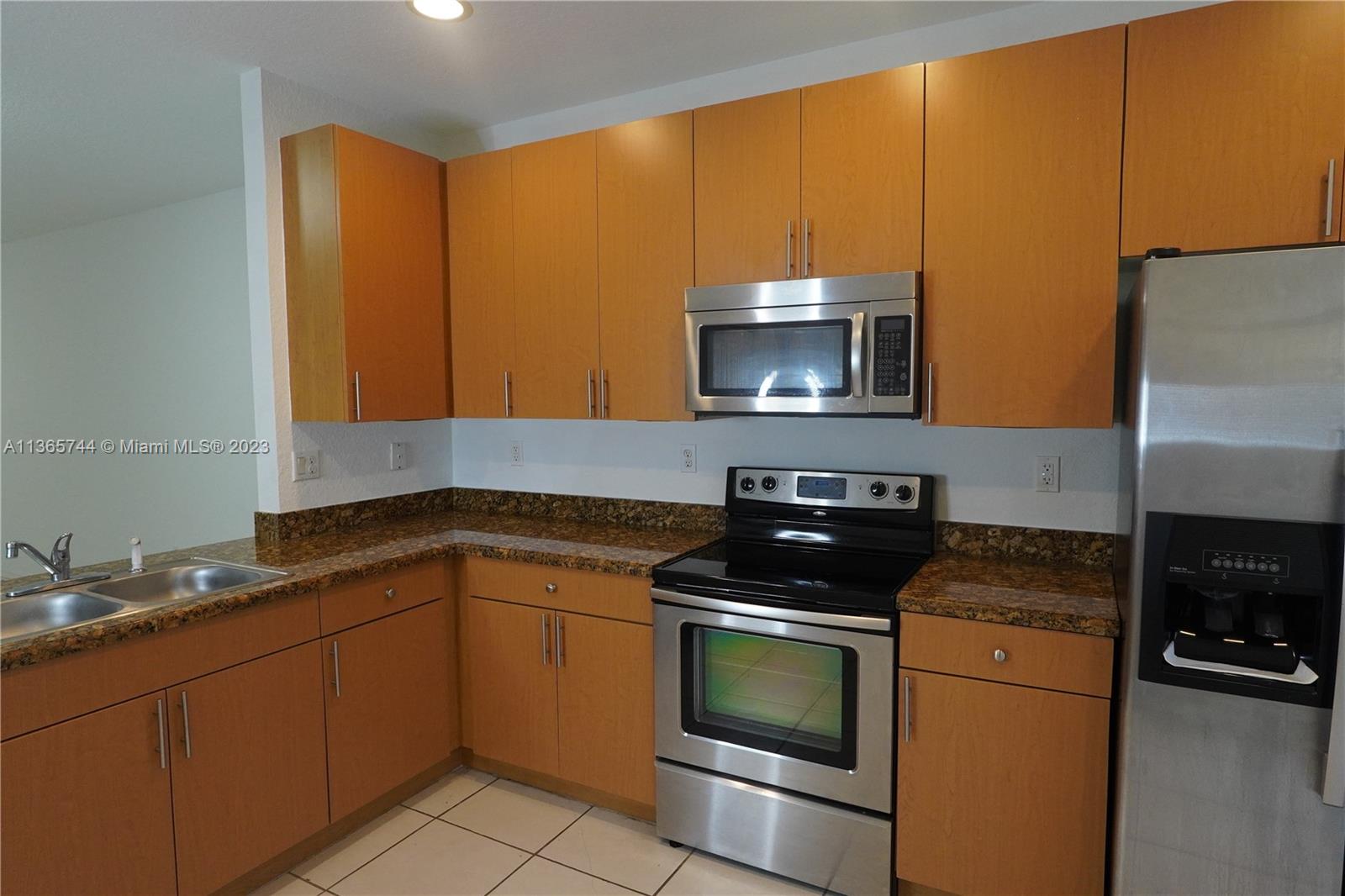 SORRENTO TOWNHOMES - Residential Lease