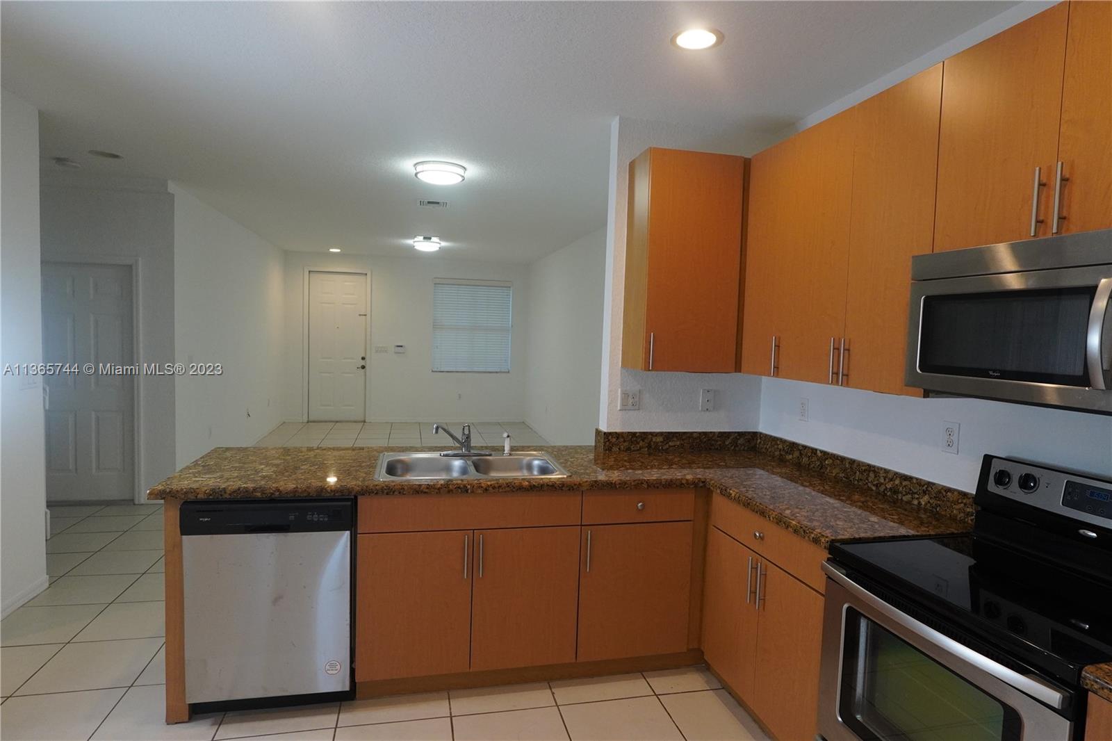 SORRENTO TOWNHOMES - Residential Lease