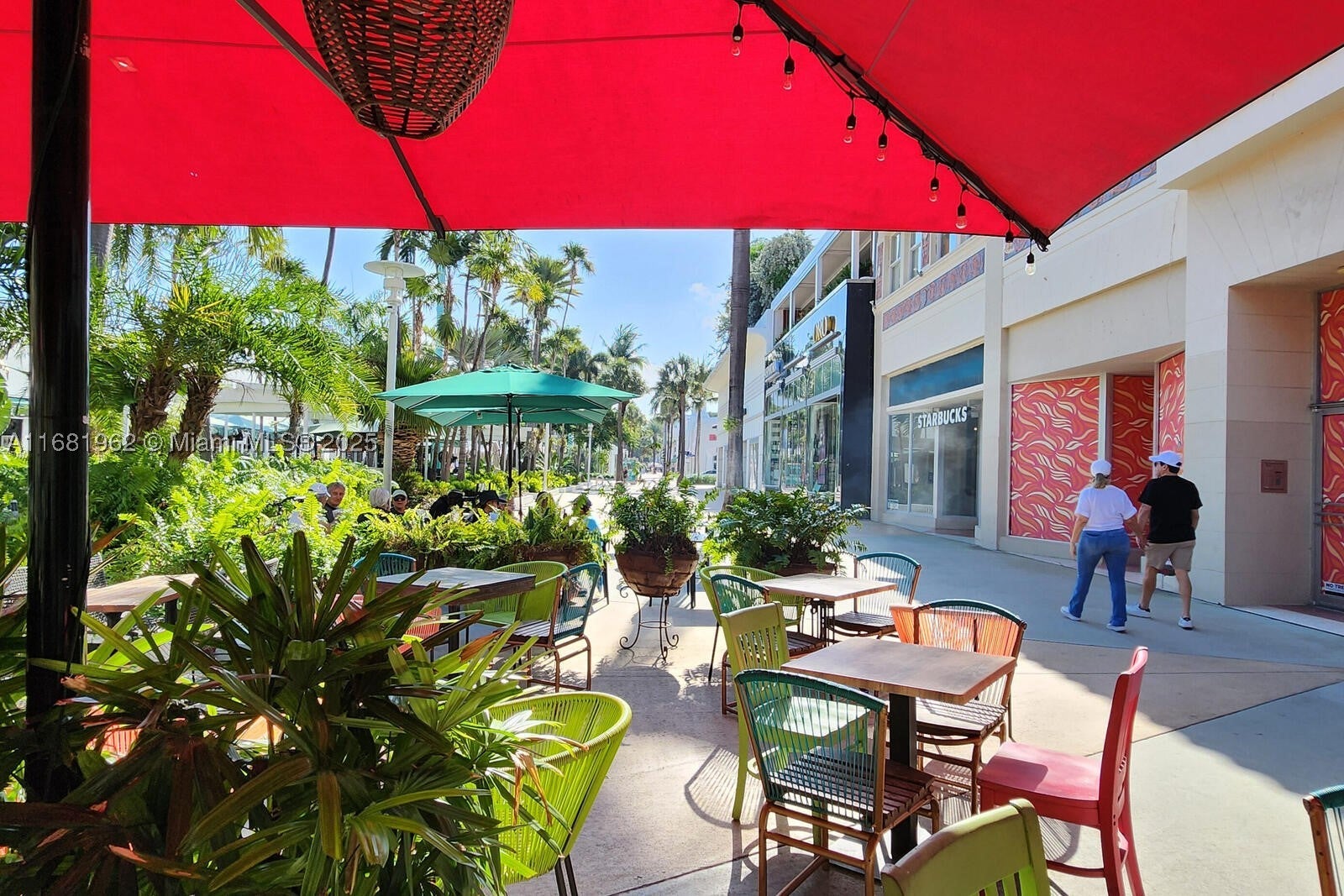 1300 Lincoln Rd A701