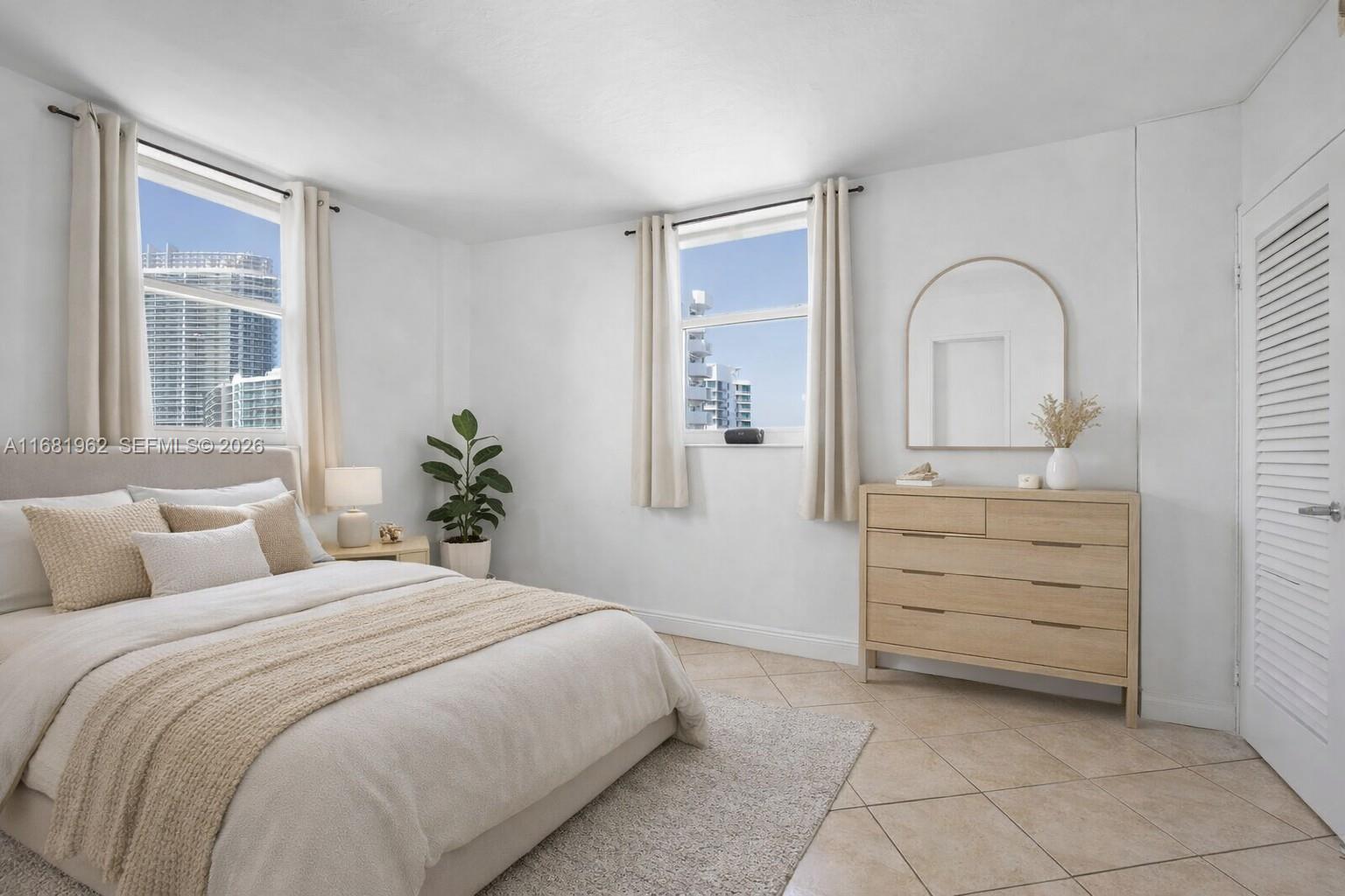 LINCOLN TOWERS CONDO - Residential