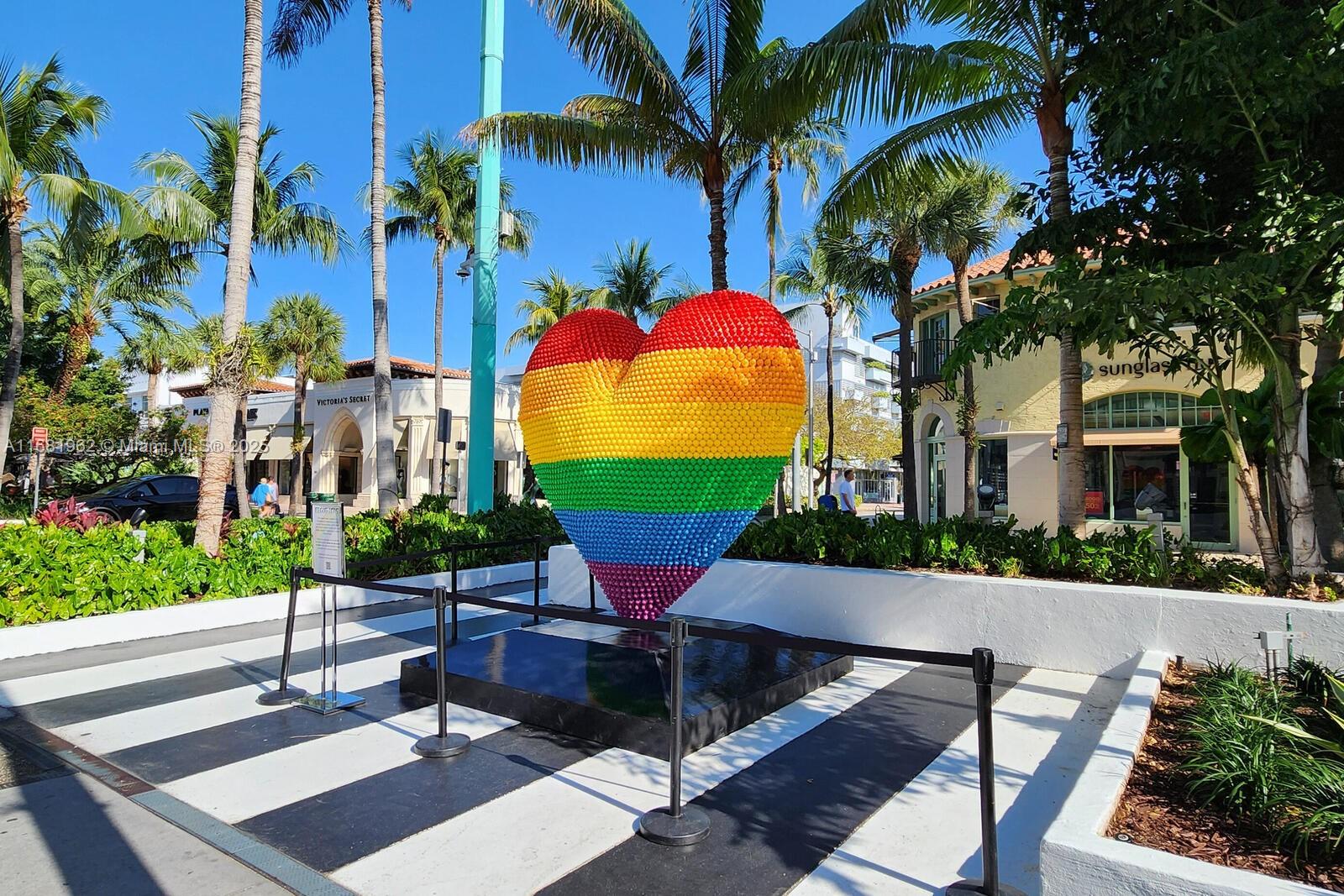 LINCOLN TOWERS CONDO - Residential