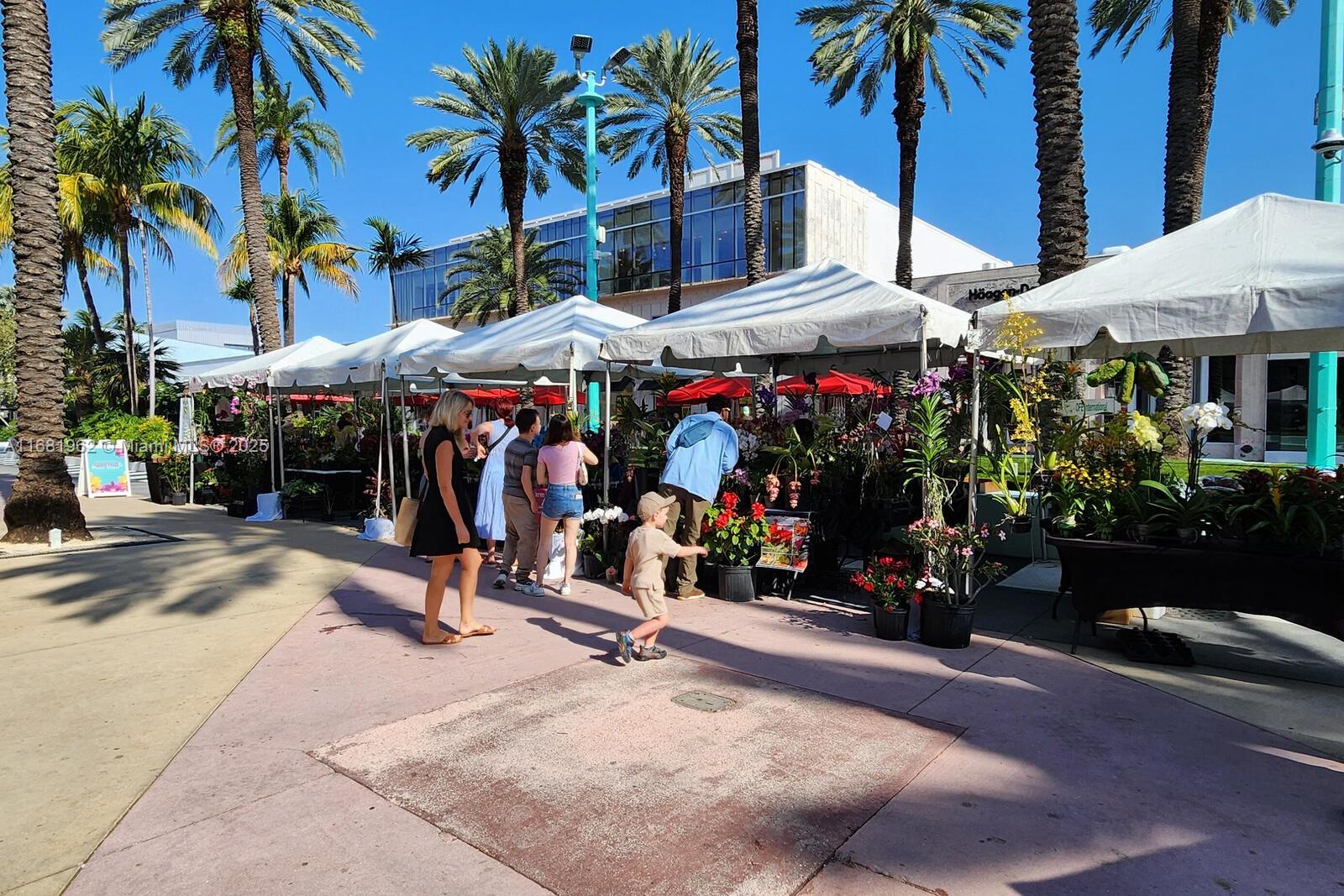 LINCOLN TOWERS CONDO - Residential