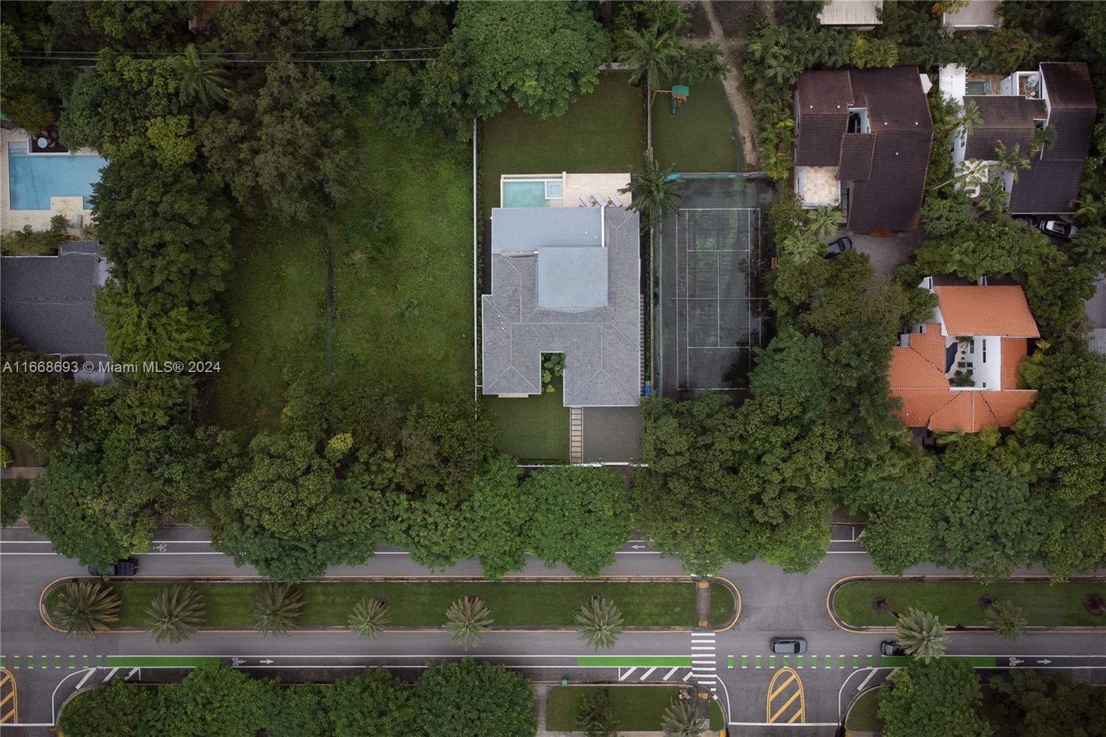 BRICKELLS FLAGLER - Residential