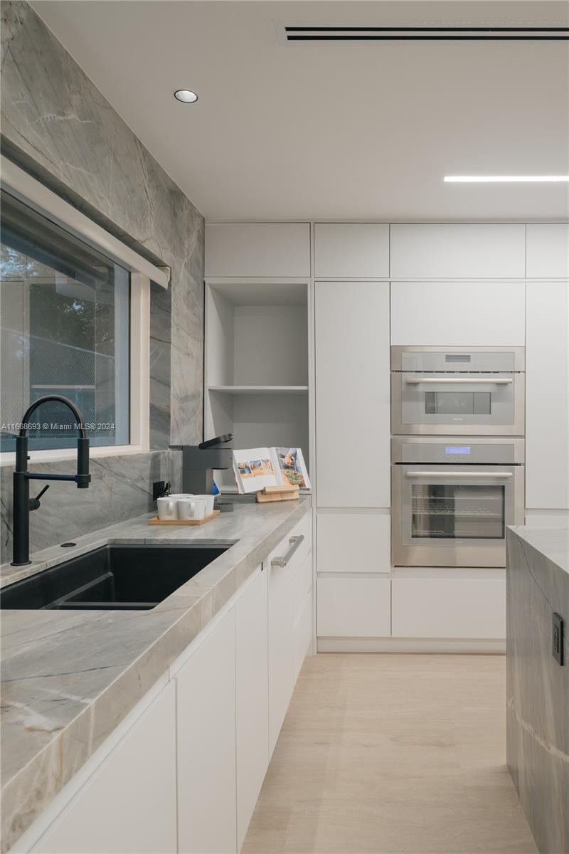 BRICKELLS FLAGLER - Residential