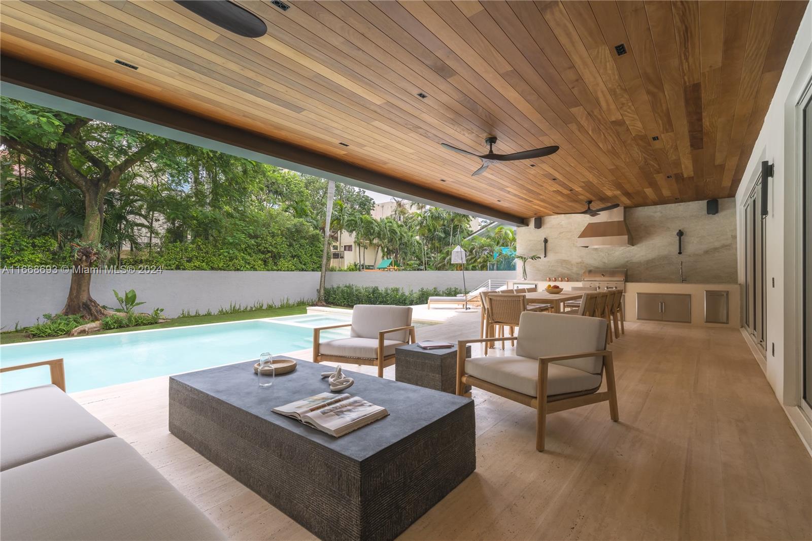 BRICKELLS FLAGLER - Residential