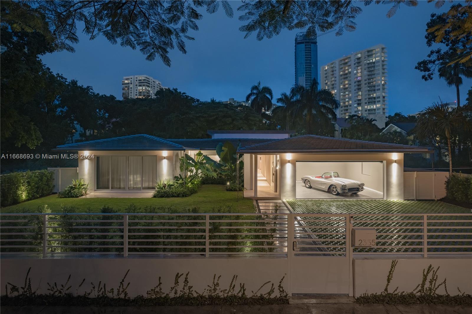 BRICKELLS FLAGLER - Residential